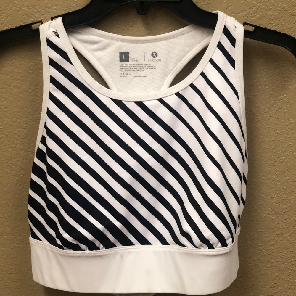 Size L exersion sports bra